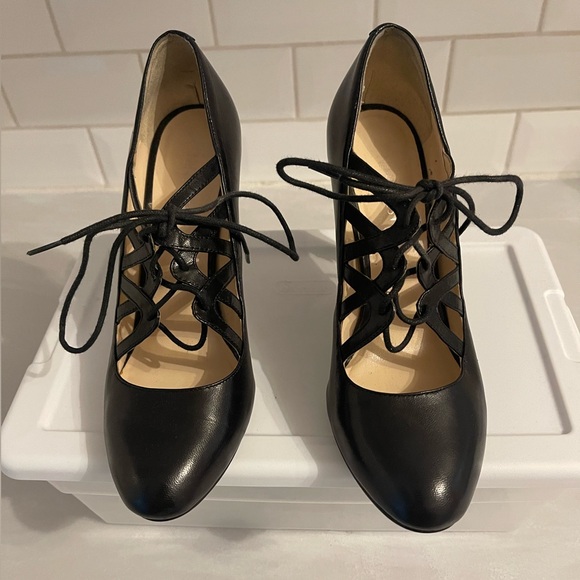 Nine West Black Heel with Straps Size 7.5 - Picture 2 of 6